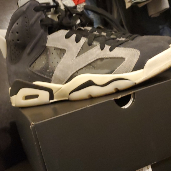 VVMNS AIR JORDAN 6 RETRO BLACKCHROME SMOKE GREY - Picture 3 of 7